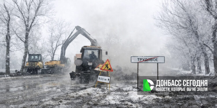 «Мостовик» начал капитальный ремонт дорог в Волновахском округе
