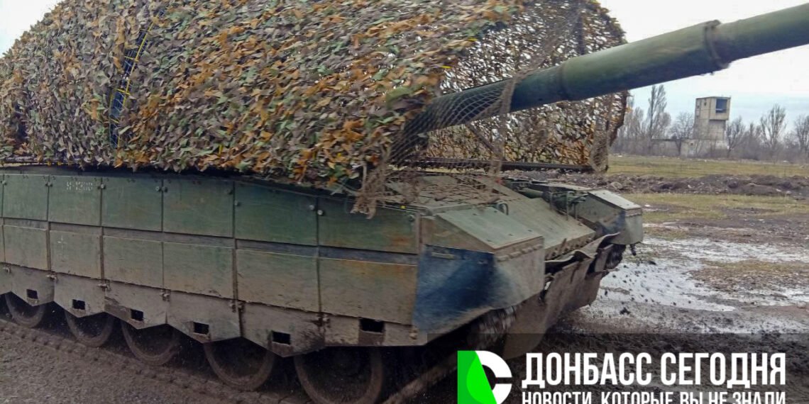 Бойцы ГВ «Центр» прорываются в Гришино в районе пруда