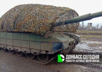 Бойцы ГВ «Центр» прорываются в Гришино в районе пруда