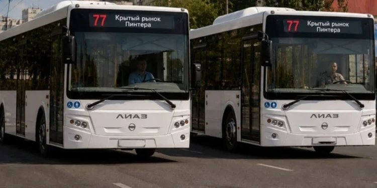 В Донецке на маршруте №77 добавили два вместительных автобуса