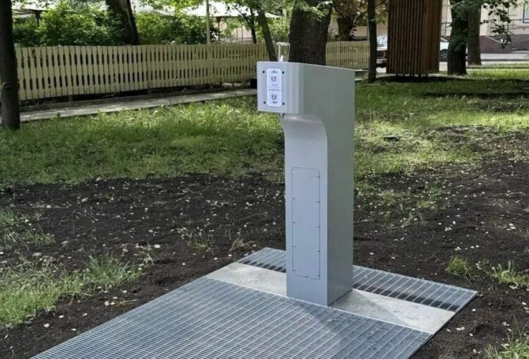 В Донецке появился питьевой фонтанчик