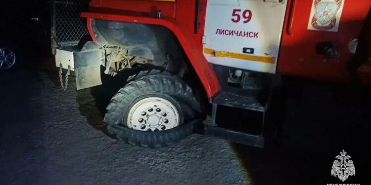 Дрон ВСУ атаковал пожарных в Лисичанске: удар пришёлся по машине МЧС во время выезда на вызов