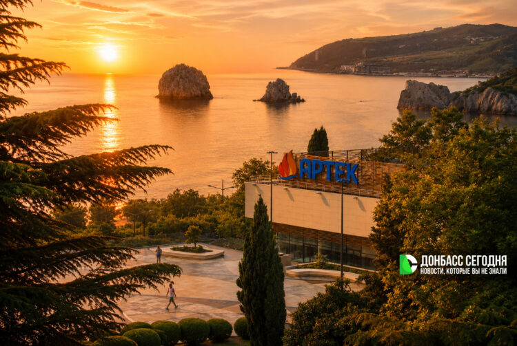 В Крыму приостановили приём детей в лагеря: что происходит с «Артеком» и новыми сменами