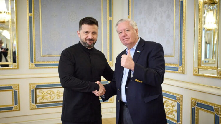Американские СМИ вангуют смерть Линдси Грэма* от ударов ВКС в Киеве