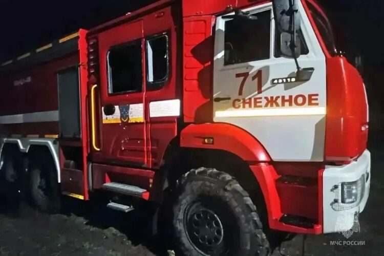 Беспилотники атаковали пожарных в Снежном во время тушения возгорания
