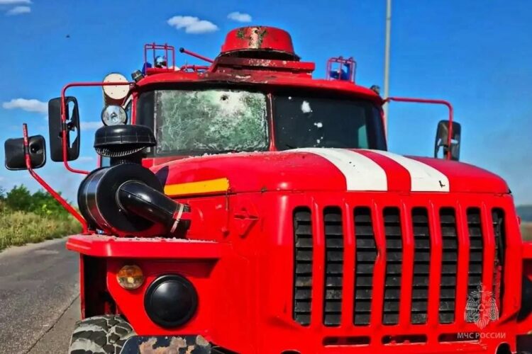 В ДНР украинский дрон атаковал пожарный автомобиль во время тушения пожара