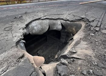 Удар по Южному мосту в Днепропетровске: движение остановлено на месяц